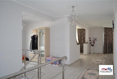 Casă cu 6 camere cu Teren 1003 Mp în Nazna - 5