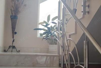 Casă cu 6 camere cu Teren 534 Mp în Geamăna - 3