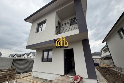 Casă cu 4 camere cu Teren 228 Mp în Central - 4