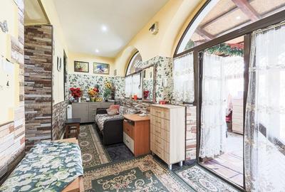 Apartament central, strada Episcopiei cu loc de parcare Comision 0 - 6
