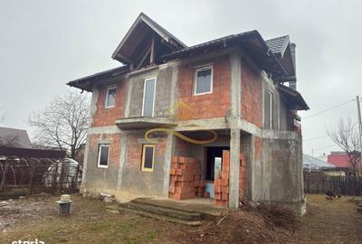 Casă cu 4 camere în Trebeș - 10