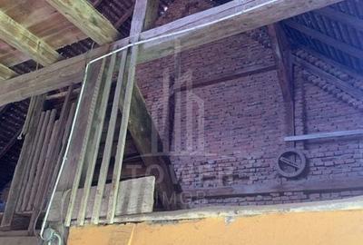 Casă în centrul Cisnădioarei cu 243mp de locuit și teren de 936mp - 12