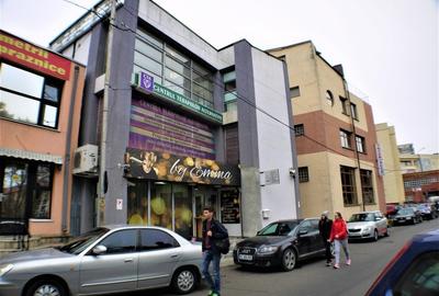 Birou, de 240 mp, în Central - 2