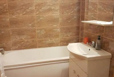 OFERTA* Apartament la inchiriat, 2 cam.D situat Central, 350E luna - 3