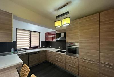 Apartament cu 3 camere semidecomandat în Calea Dumbrăvii - 3