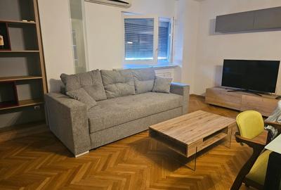 Apartament cu 3 camere decomandat în Central - 3