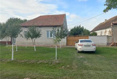 Casă cu 3 camere în Gaiu Mic - 8