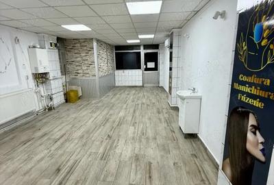 Spațiu comercial, de 45 mp, în Central - 4