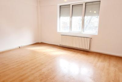 Casă cu 6 camere cu Canalizare în Crângași - 11