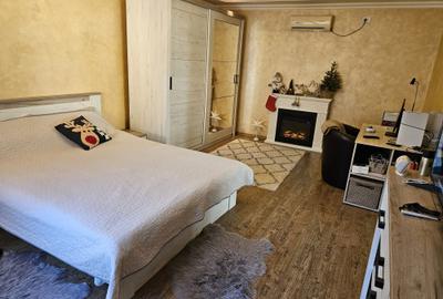 Casă cu 4 camere cu Canalizare în Central - 3