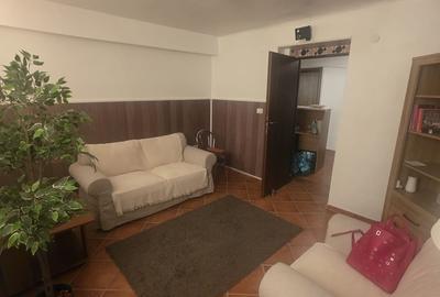 Apartament cu 4 camere decomandat în Universitate - 1