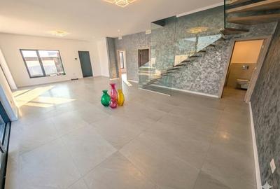 Casă individuală cu 6 camere cu Canalizare în Central - 4