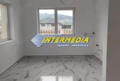 Casă cu 4 camere cu Teren 504 Mp în Micești - 7