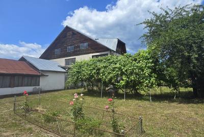 Brebu, Prahova,teren 2232mp + doua constructii in suprafata de 382mp, utilitati - 6