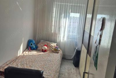 Apartament cu 3 camere semidecomandat în Cetății - 2
