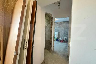 Apartament cu 3 camere semidecomandat în Central - 7