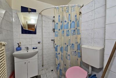 Apartament cu 4 camere decomandat în Bejan - 9