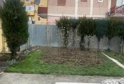 Casă cu Teren 91 Mp în Central - 2
