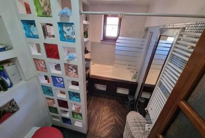 Casă cu 4 camere cu Teren 4 Mp în Central - 8