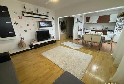 Vand apartament 4 camere,2 bai - 2