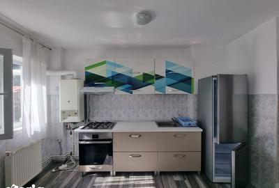 Apartament cu 3 camere semidecomandat în Central - 11