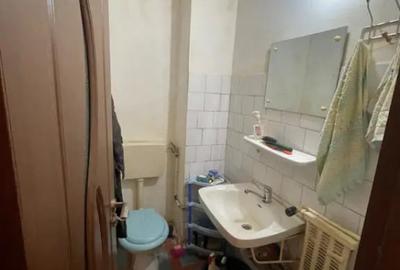 Apartament cu 3 camere decomandat în Sărari - 8