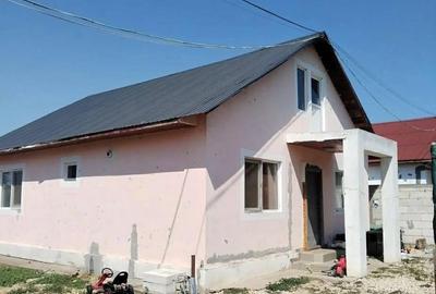 Casă cu 3 camere cu Teren 269 Mp în Corbu - 1