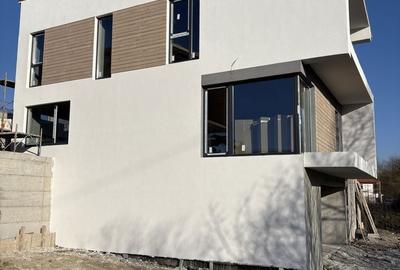 Casă cu 4 camere în Baciu - 1