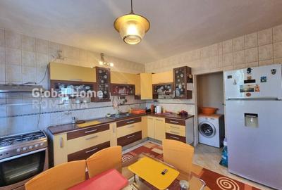 Vila P+1+Teren 1094MP + Gradina + Livada + Garaj | 1 Decembrie - Sos. Giurgiului - 17