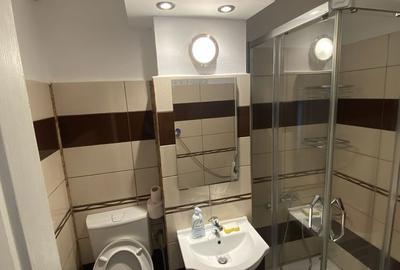 Garsonieră decomandată în Central