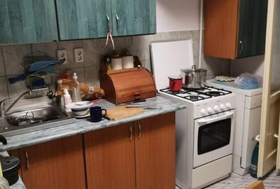 Apartament cu 3 camere decomandat, mobilat în Basarabia - 2