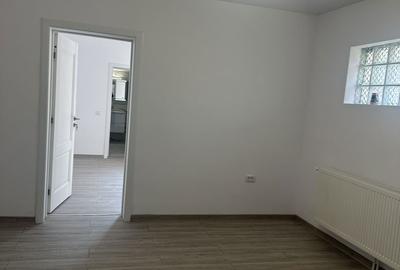Casă cu 3 camere cu Teren 500 Mp în Central - 4