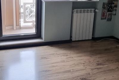 Apartament cu 4 camere semidecomandat în P-ța Victoriei - 10