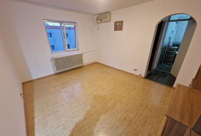 De inchiriat apartament 2 camere , Piata Resita Sector4 De inchiriat apartament 2 camere , Piata Resita Sector4 - 2