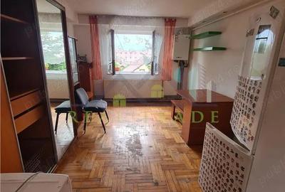 Garsoniera mobilata zona Uzina 2 - 1