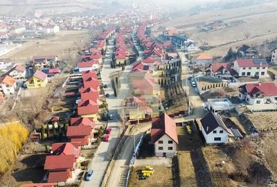 Casa moderna cu 4 camere terasa si garaj si 585 mp teren in Sura Mare - 3