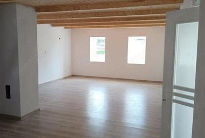 Casa 3 camere, Garana - 3
