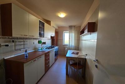 Apartament cu 3 camere semidecomandat, mobilat în Central - 3