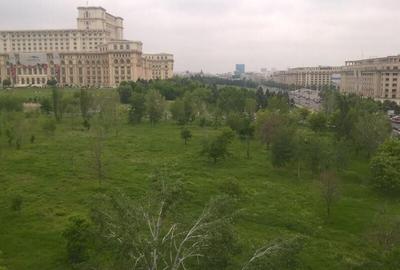 Apartament cu 3 camere decomandat în Libertății - 1