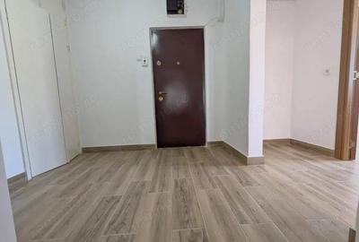 Orizont - STRADAL, Apart 2 cam decomandat, renovat, balcon lung - 7