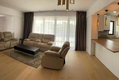 Apartament cu 5 camere semidecomandat în P-ța Victoriei - 3