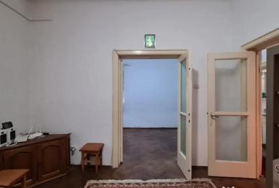 Casă cu 5 camere cu Teren 159 Mp în Tineretului - 15