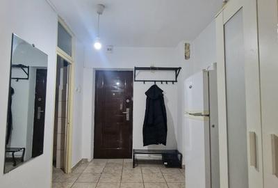 Nerva Traian - Mircea Voda - Garsoniera spatioasa - et 4 - vedere fata - 40 mp - 7