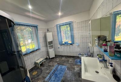Casă cu 5 camere cu Canalizare în Central - 12