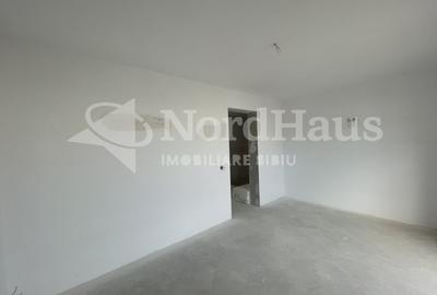 Duplex cu 4 camere cu Teren 264 Mp în Rășinari - 10