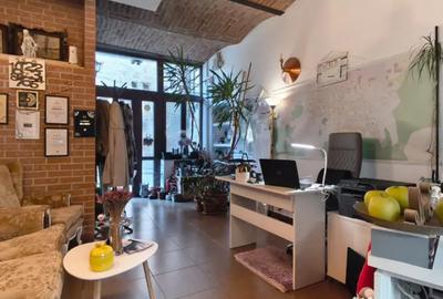 Spațiu comercial, de 35 mp, în Central - 3