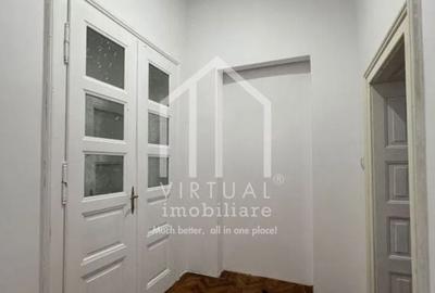 Casa formata din 2 apartamente, 2 garaje,  3 bai - zona Trei Stejari - 4