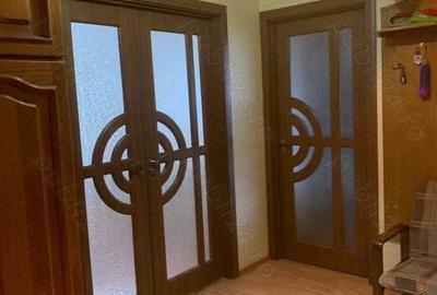 Vand apartament 3 camere in Caracal - 1