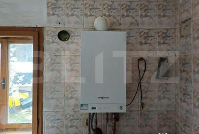 Casă cu 6 camere cu Teren 3000 Mp în Tureni - 2