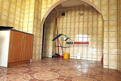 Apartament cu 2 camere semidecomandat în Micro 11 - 6